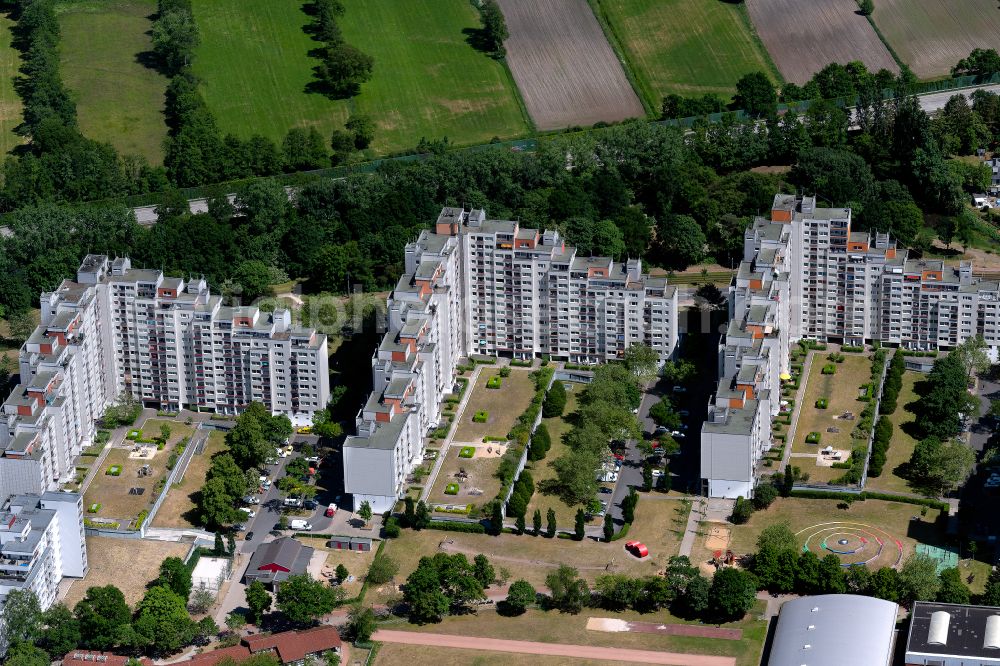 Aerial photograph Bremen - Outskirts residential in the district Tenever in Bremen, Germany