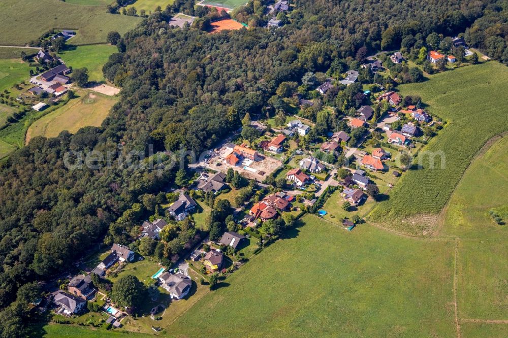 Hünxe from above - Outskirts residential Am Ringwall in Huenxe in the state North Rhine-Westphalia, Germany