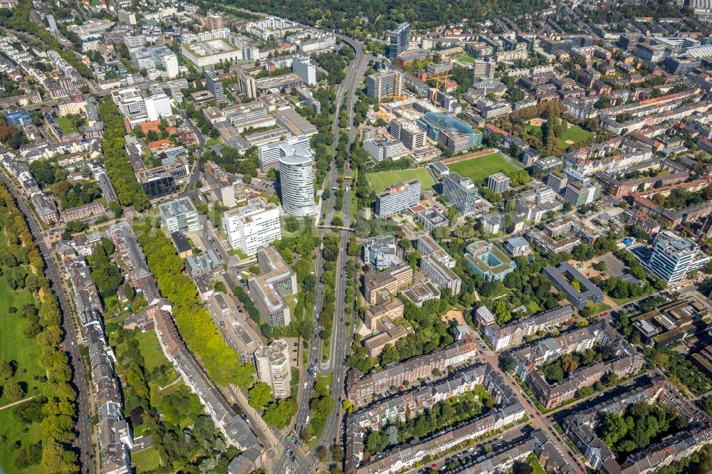 Aerial photograph Düsseldorf - Outskirts residential rund um die Danziger Str. in Duesseldorf in the state North Rhine-Westphalia, Germany