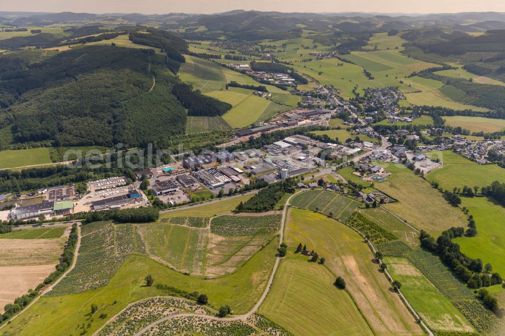 Aerial photograph Bremke - City view from the outskirts with adjacent agricultural fields in Bremke in the state North Rhine-Westphalia, Germany