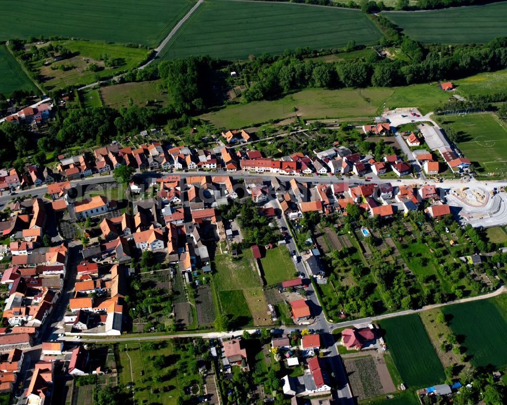 Aerial photograph Büttstedt - City view from the outskirts with adjacent agricultural fields in Büttstedt in the state Thuringia, Germany