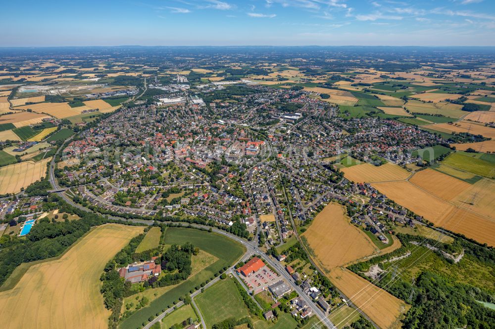 Elsa from above - City view from the outskirts with adjacent agricultural fields in Elsa in the state North Rhine-Westphalia, Germany