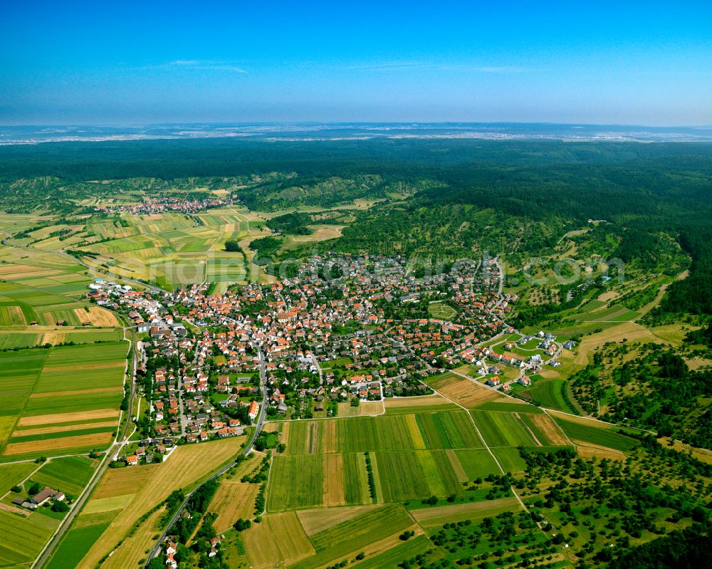 Aerial photograph Entringen - City view from the outskirts with adjacent agricultural fields in Entringen in the state Baden-Wuerttemberg, Germany