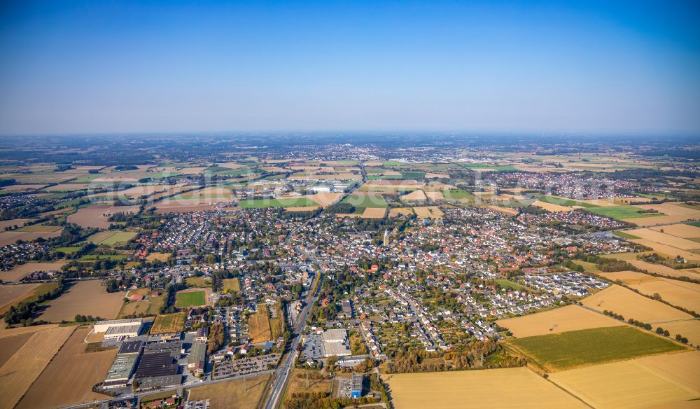 Erwitte from above - City view from the outskirts with adjacent agricultural fields in Erwitte in the state North Rhine-Westphalia, Germany