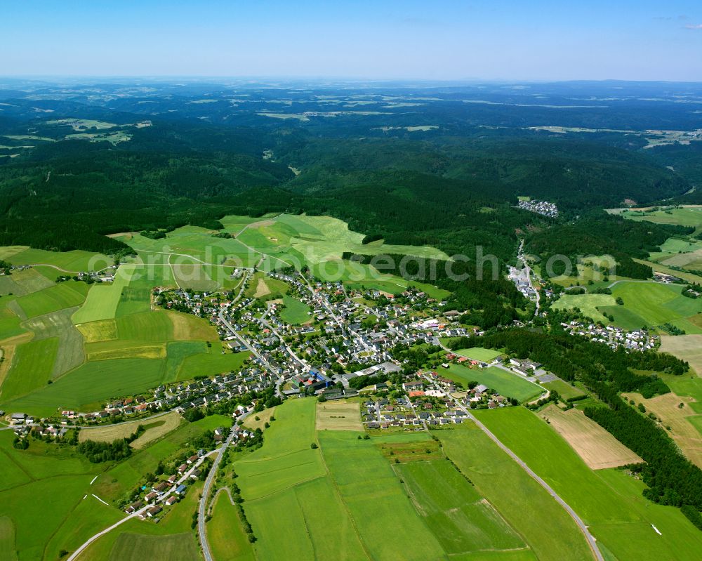 Geroldsgrün from above - City view from the outskirts with adjacent agricultural fields in Geroldsgrün in the state Bavaria, Germany