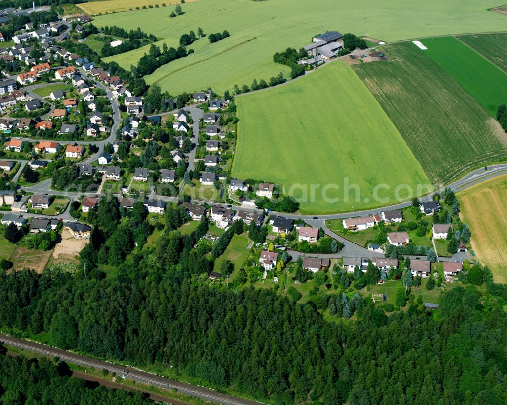 Oberkotzau from the bird's eye view: City view from the outskirts with adjacent agricultural fields on street Haidecker Strasse in Oberkotzau in the state Bavaria, Germany