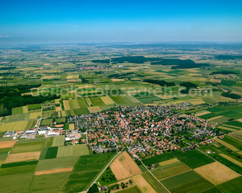 Aerial image Remmingsheim - City view from the outskirts with adjacent agricultural fields in Remmingsheim in the state Baden-Wuerttemberg, Germany