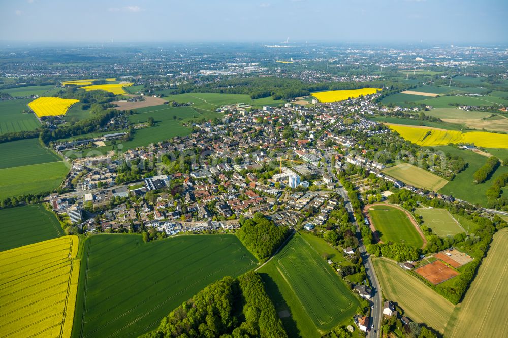 Aerial image Stockum - City view from the outskirts with adjacent agricultural fields in Stockum at Ruhrgebiet in the state North Rhine-Westphalia, Germany