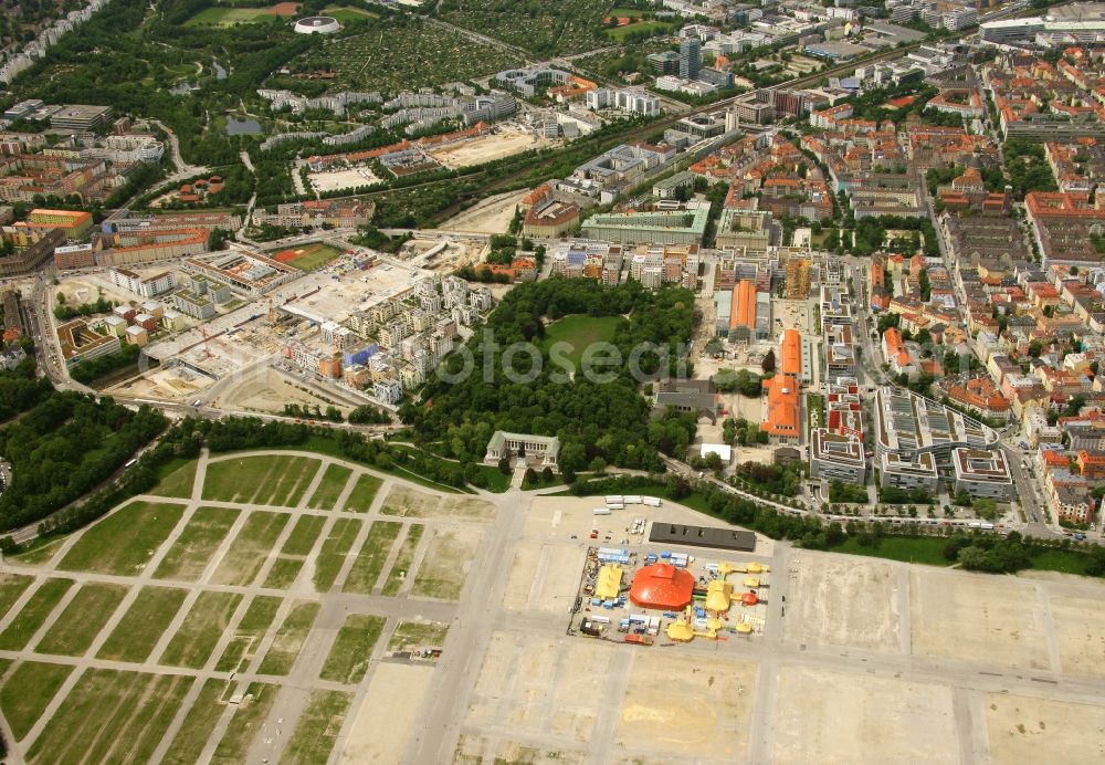 Aerial image München - District view with streets, apartments and Bayernapark and Theresienwiese in the district Schwanthalerhoehe in Munich in the state Bavaria, Germany