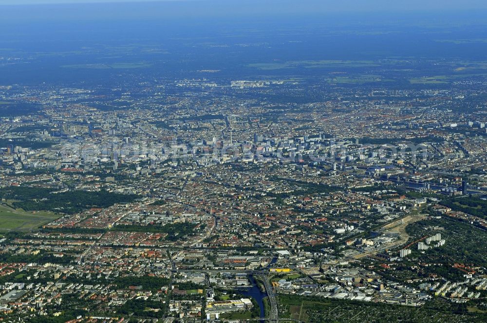 Aerial image Berlin - District at Tempelhof Airport - Tempelhof with highway construction to expand the profile of the urban motorway BAB A100 in Neukoelln in the urban area in Berlin