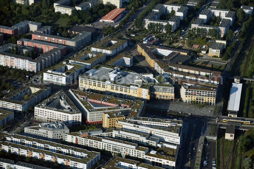 Aerial image Berlin - District Hellersdorf on Alice-Salomon-Platz in the city in Berlin