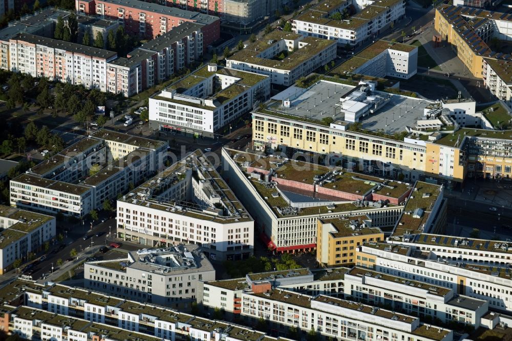 Aerial photograph Berlin - District Hellersdorf on Alice-Salomon-Platz in the city in Berlin