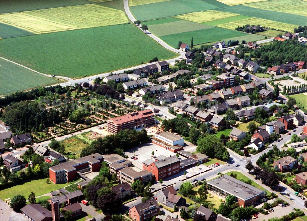 Bottrop from above - District Kirchhellen in the city in Bottrop in the state North Rhine-Westphalia