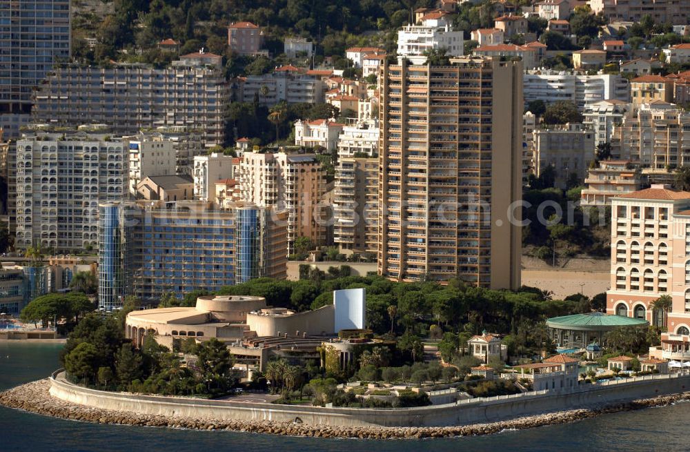 MONACO from the bird's eye view: Blick auf den Stadtteil Monte Carlo mit dem Monaco Sports Club, Hotel Le Méridien und dem Monte Carlo Bay Hotel.