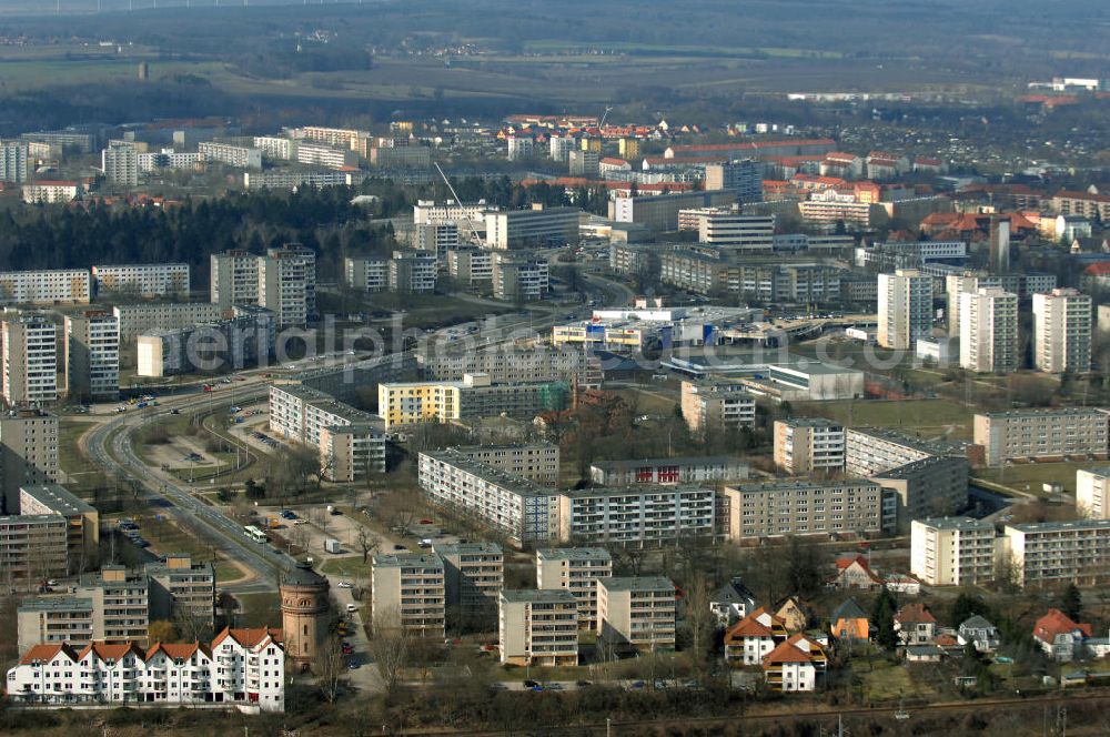 Frankfurt (Oder) from above - Blick über den Stadtteil Neuberesinchen in Frankfurt (Oder) nach Westen. Das Neubauviertel wurde erst ab 1977 gebaut. Aktuell werden viele Plattenbauten mangels Mieter wieder abgerissen. View of the city district Neuberesinchen in Frankfurt (Oder) to the west. The new district was begun to build in 1977. Currently many of the prefabricated buildings are to be demolished.