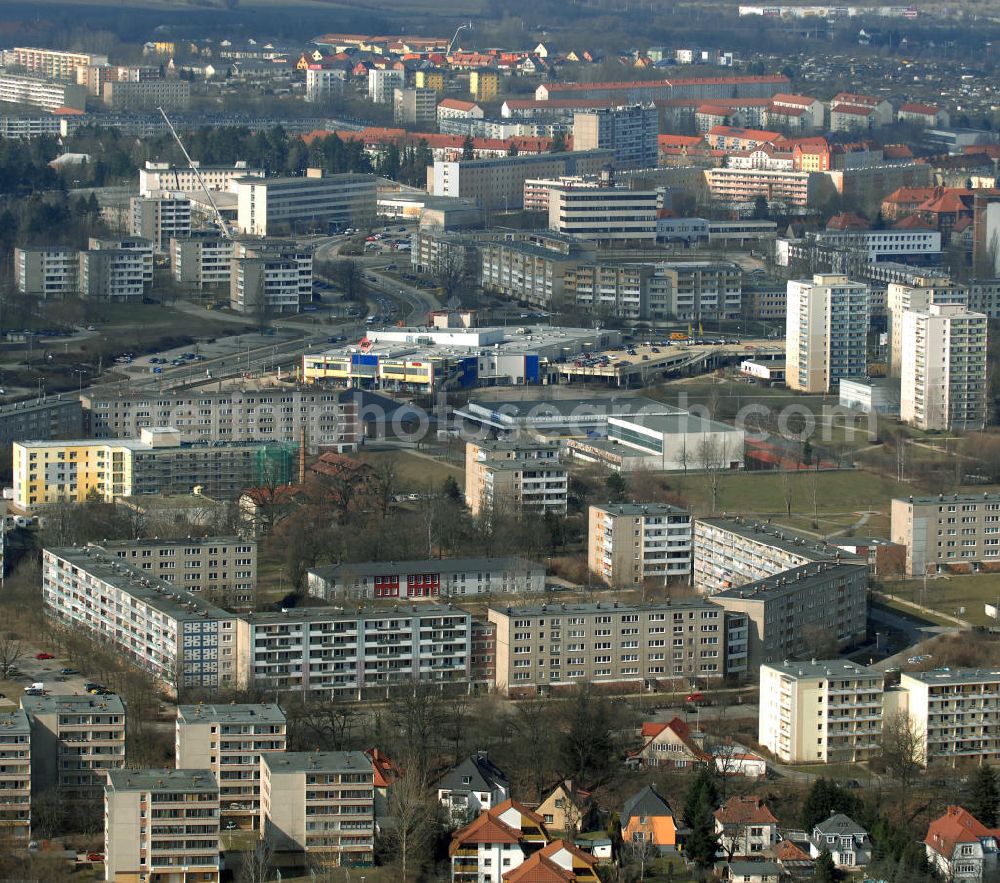 Frankfurt (Oder) from the bird's eye view: Blick über den Stadtteil Neuberesinchen in Frankfurt (Oder) nach Westen. Das Neubauviertel wurde erst ab 1977 gebaut. Aktuell werden viele Plattenbauten mangels Mieter wieder abgerissen. View of the city district Neuberesinchen in Frankfurt (Oder) to the west. The new district was begun to build in 1977. Currently many of the prefabricated buildings are to be demolished.