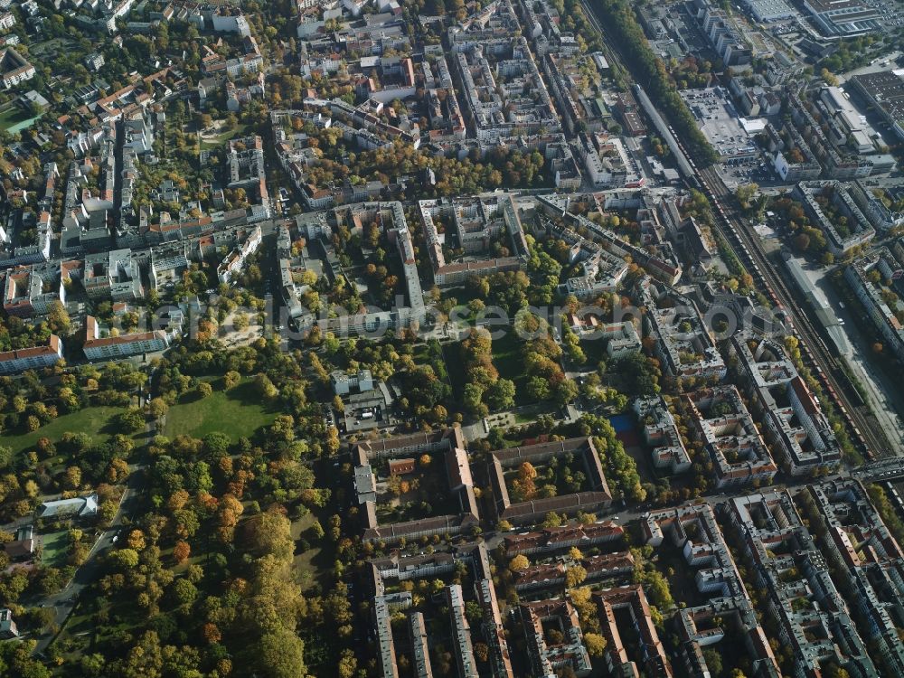 Aerial image Berlin - District Neukoelln along the residential areas at the Saalestrasse, Karl-Marx-Strasse and the Richardstrasse in the city in Berlin