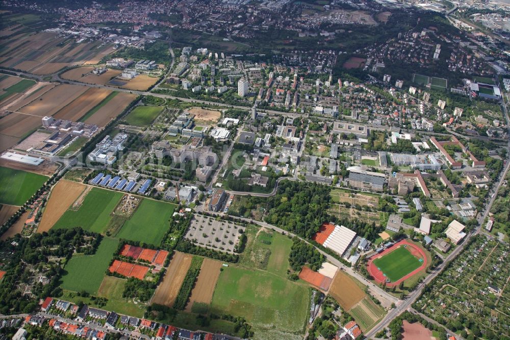 Aerial photograph Mainz - Upper Town neighborhood in the city area of Mainz in Rhineland-Palatinate