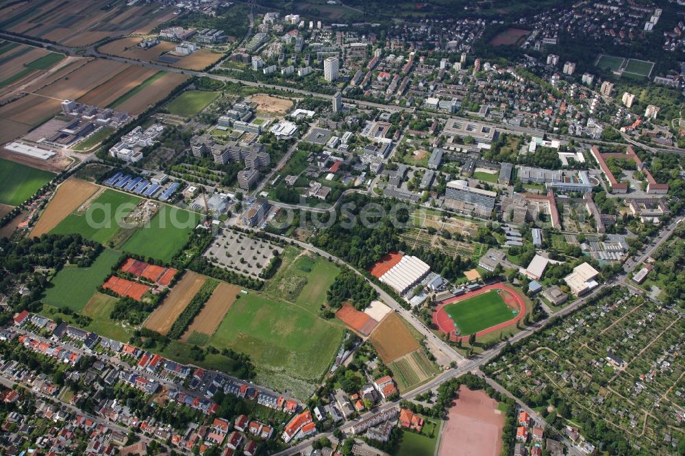 Mainz from above - Upper Town neighborhood in the city area of Mainz in Rhineland-Palatinate