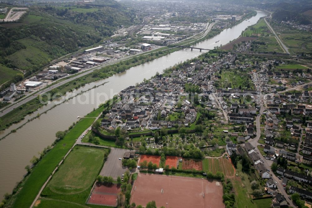 Trier from the bird's eye view: View of the historic town district Pfalzel. The district is situated on the banks of the Mosel area. The village is surrounded by an old castle wall. The district belongs to Trier in Rhineland-Palatinate