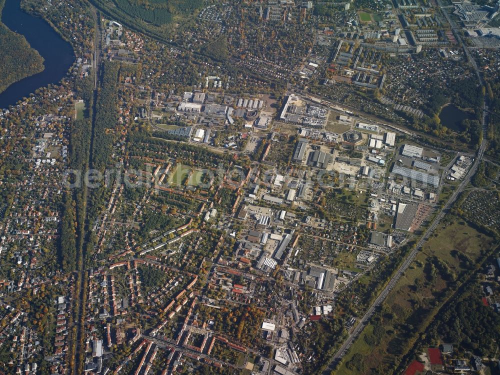 Potsdam from above - District Potsdam Suedost besides the road Nuthestrasse and a part of the lake Griebnitzsee in the city in Potsdam in the state Brandenburg