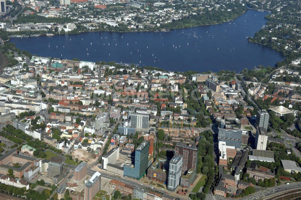 Aerial photograph Hamburg - Blick auf den Stadtteil Sankt Georg an der Außenalster, u.a. mit Bürogebäuden an der Strasse Beim Strohhause. Kontakt: Hamburg Tourismus GmbH, Steinstrasse 7, 20095 Hamburg, Tel: +49(0)40 30051 300, Fax +49(0)40 30051 333, Email: info@hamburg-tourismus.de