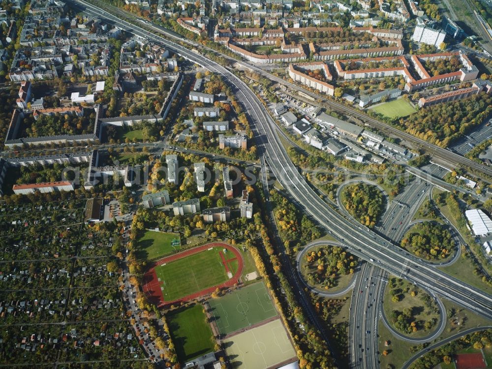 Aerial photograph Berlin - District Schoeneberg with the motorway intersection federal road BAB A 100 - A 103 with the residential area along the Rubenstrasse - Grazer Damm - Vorarlberger Damm in the city in Berlin