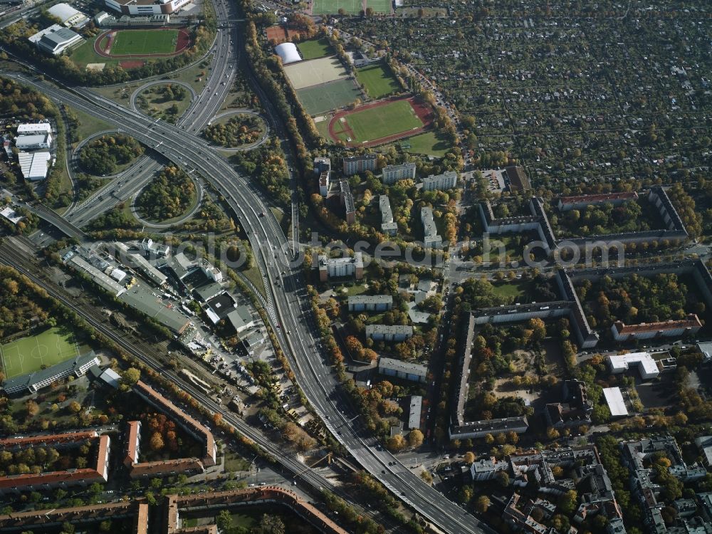 Aerial image Berlin - District Schoeneberg with the motorway intersection federal road BAB A 100 - A 103 with the residential area along the Rubenstrasse - Grazer Damm - Vorarlberger Damm in the city in Berlin