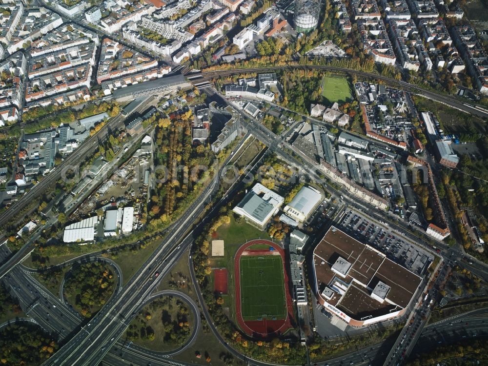 Aerial photograph Berlin - District Schoeneberg with a branch of the furniture store of the Moebel Kraft AG at the Sachsendamm - federal road BAB A 100 in the city in Berlin. In the picture the motorway intersection of the federal highway BAB A 103