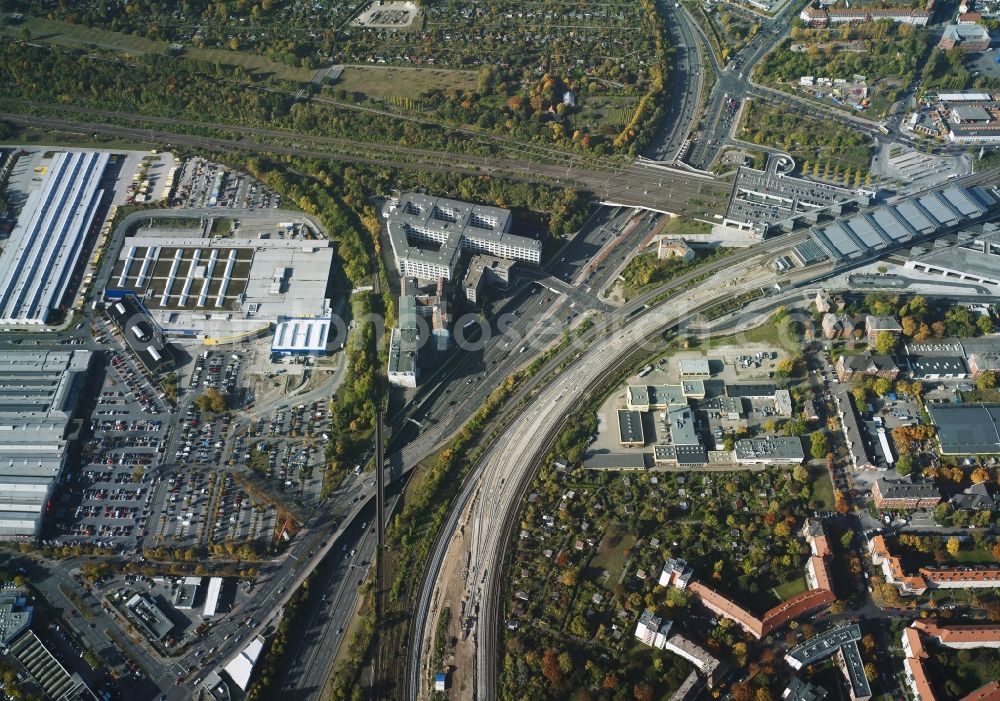 Aerial photograph Berlin - District Schoeneberg with Ikea branch near the federal highway BAB A 100 and the suburban train station Suedkreuz in Berlin