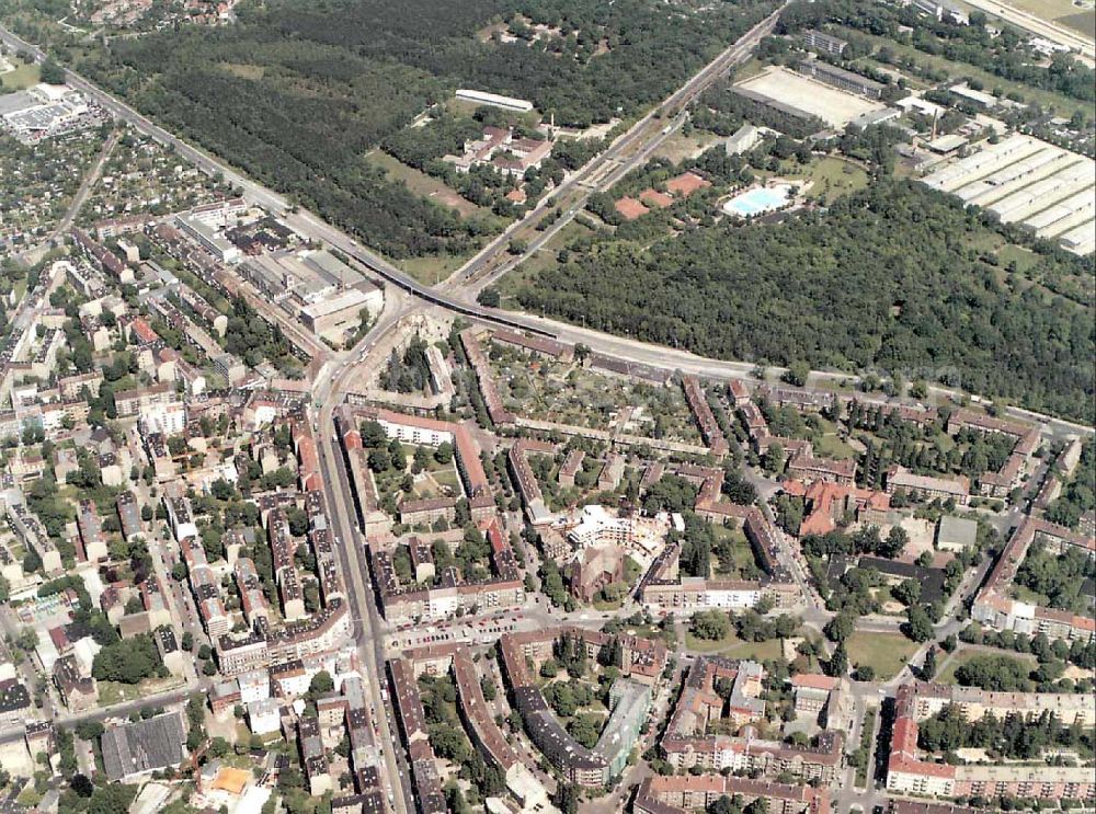 Berlin - Schöneweide from the bird's eye view: Stadtteil von Schöneweide an der Wuhlheide