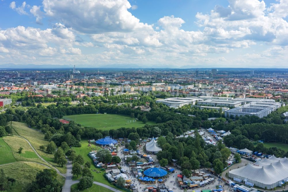 München from the bird's eye view: District Schwabing-West in the city in Munich in the state Bavaria