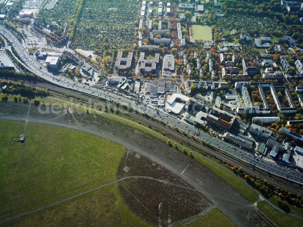 Berlin from the bird's eye view: District Tempelhof with residential area along the Germaniastrasse - Ringbahnstrasse in Berlin. In the picture as well the federal highway A 100 and a bit of the former airport Tempelhof