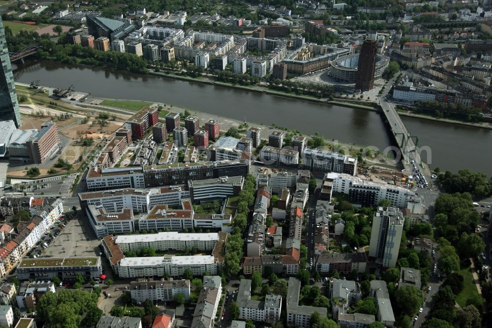 Frankfurt am Main from above - District on the banks of the area Main - river course in Frankfurt in the state Hesse. On the right side the Floesserbruecke