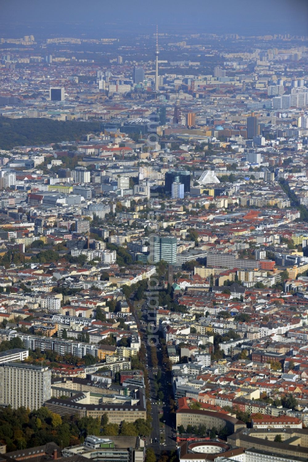 Berlin from the bird's eye view: Wilmersdorf district of the Fehrbellinerplatz - Hohenzollerndamm in the urban area in Berlin