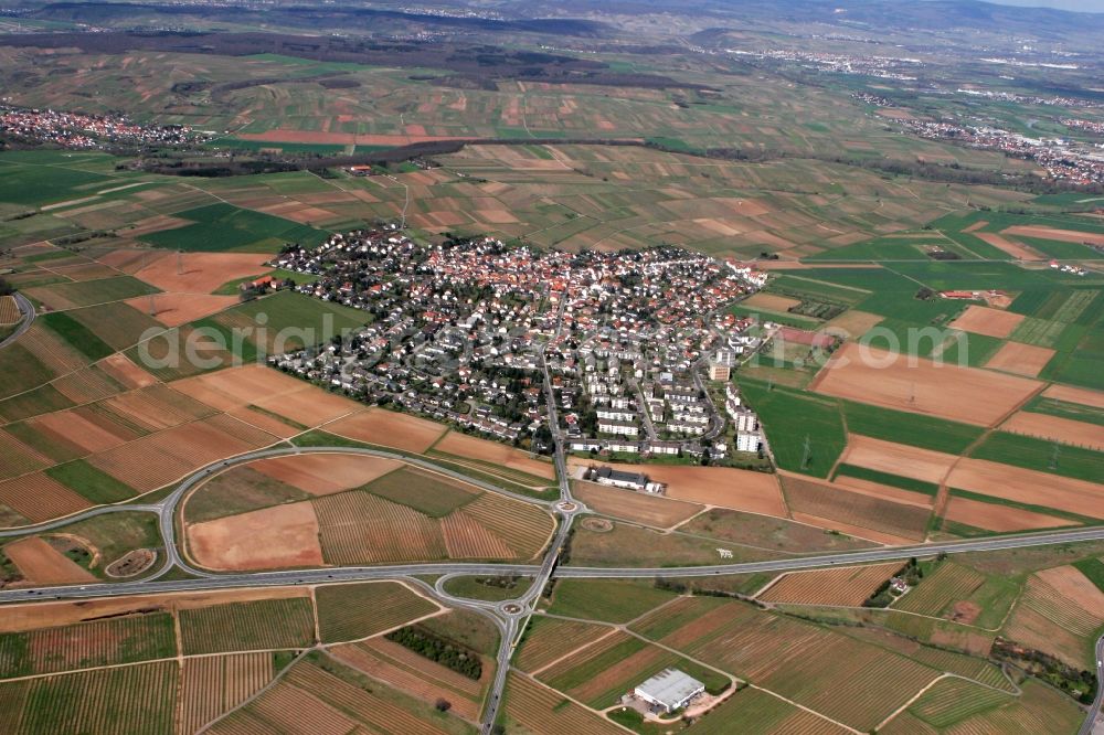 Aerial image Bad Kreuznach - Winzenheim is a mixed residential area with single family homes, multi-family homes but also prefabricated building. The village is surrounded by fields and farmland as far as the eye can see. The district belongs to Bad Kreuznach in Rhineland-Palatinate