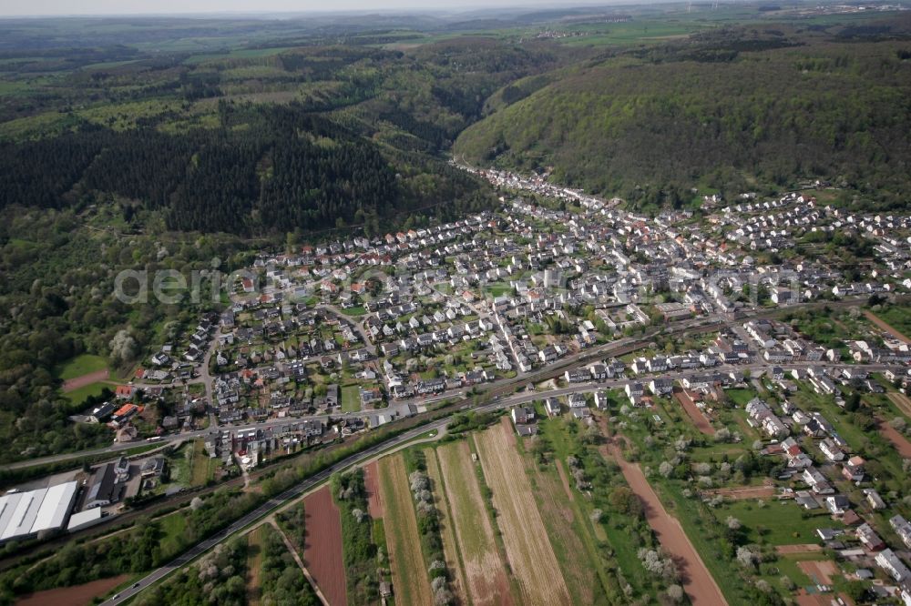 Aerial image Trier - View of the residential area with apartment buildings of Zewen. Located on the Moselle Place is the most south-western district of Trier. The district is surrounded by fields, forests and hills. The district is located in Trier in Rhineland-Palatinate