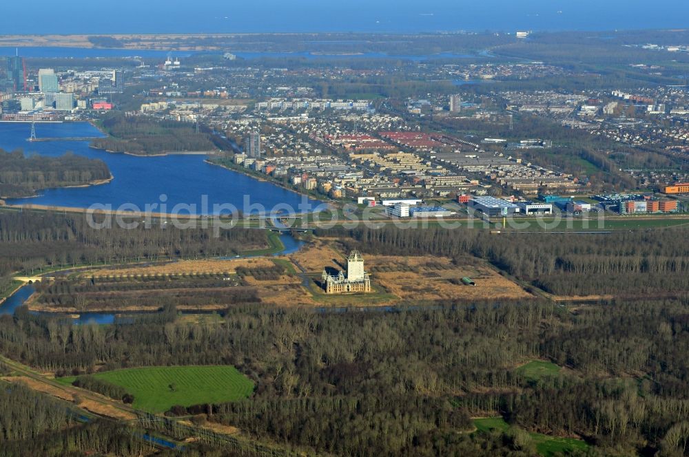 Aerial photograph Almere - Partial view of the city Almere at the shore of the North Sea with views of the Kasteel Almere and the lake Weerwater in the province of Flevoland in the Netherlands