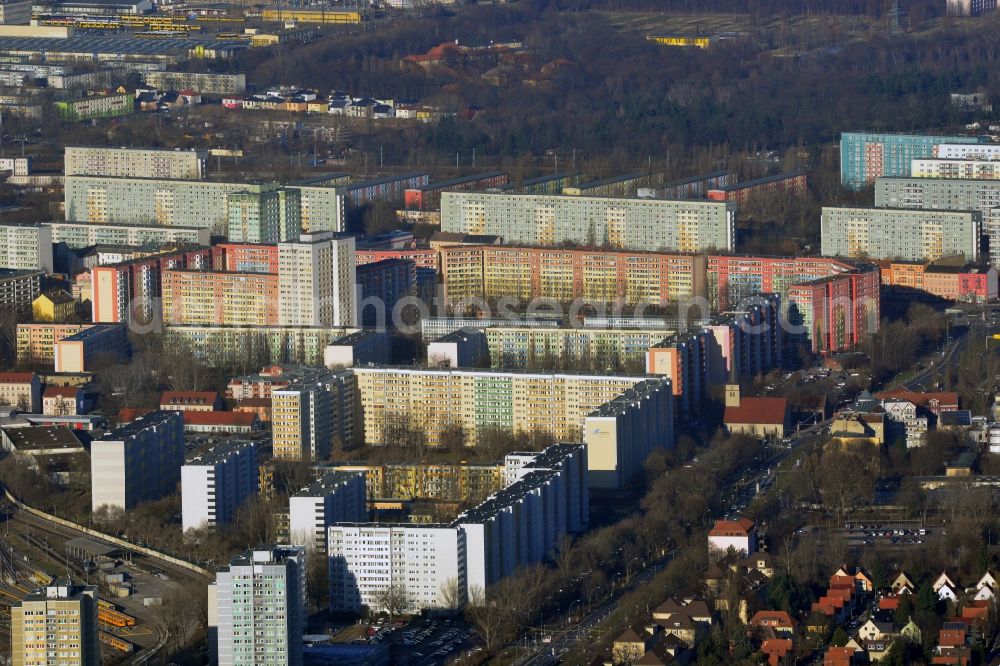 Aerial photograph Berlin - Partial view of the city prefab construction-residential areas in Berlin-Friedrichsfelde / Lichtenberg in Berlin