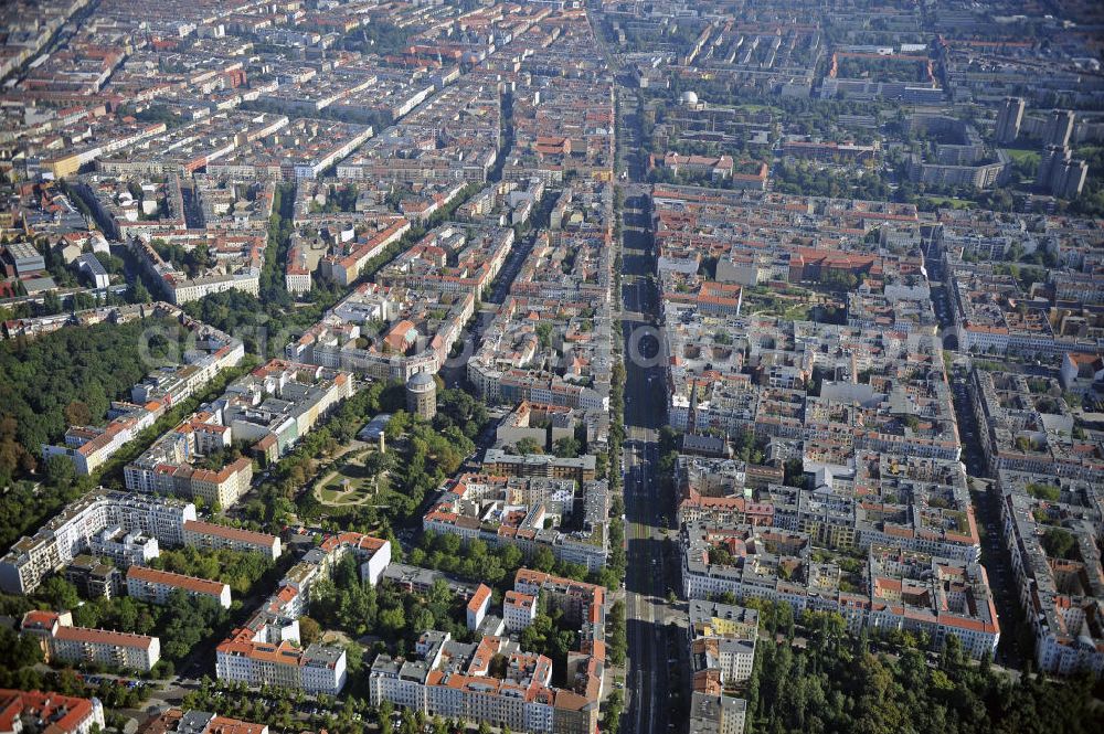 Berlin from above - Blick über den Stadtbezirk Prenzlauer Berg entlang der Prenzlauer Allee mit dem Kollwitzplatz nach Norden. View over the district of Prenzlauer Berg along the Prenzlauer Allee with the Kollwitzplatz to the north.