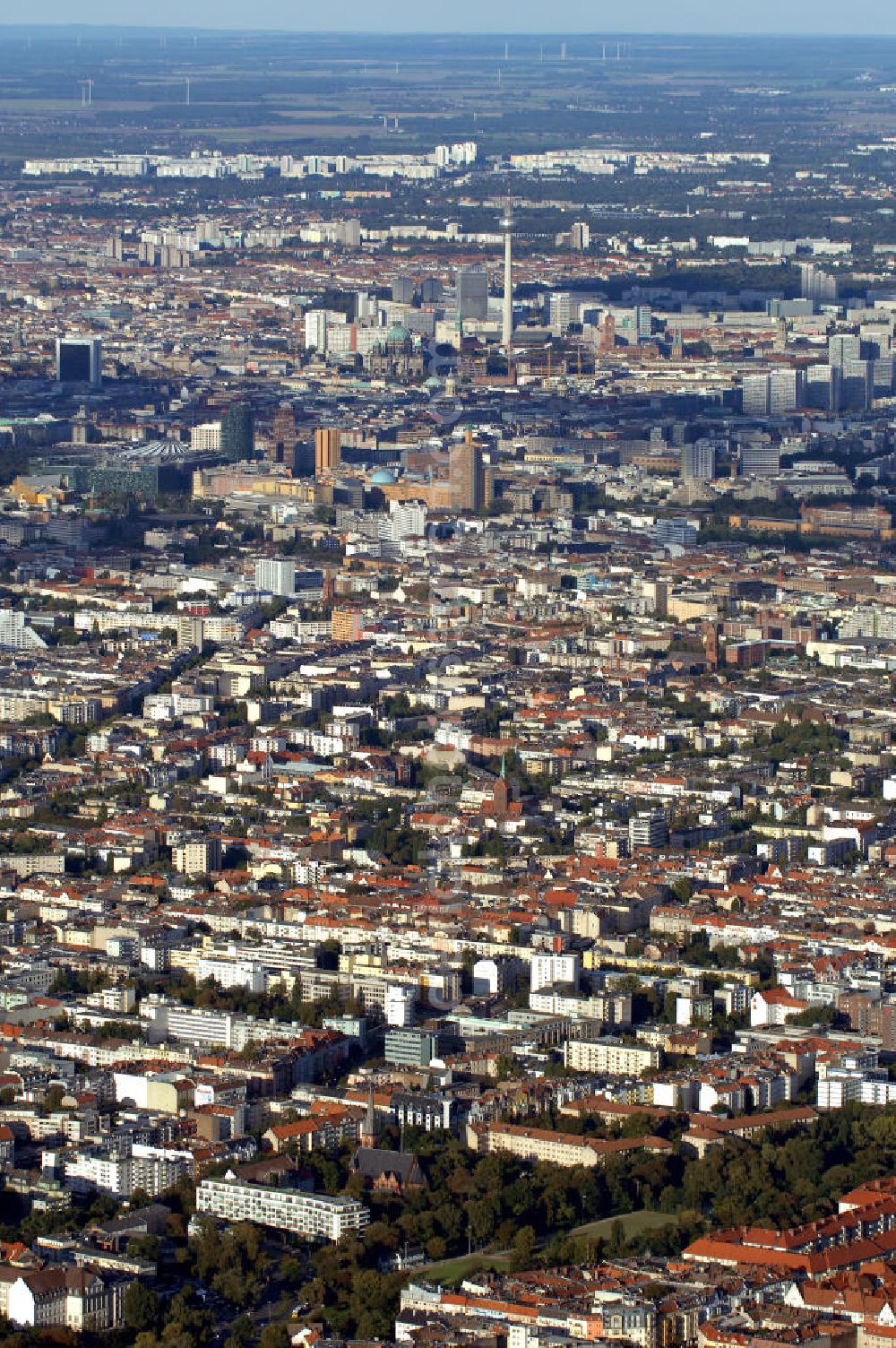 Berlin from above - Blick auf den Stadtteil Schöneberg in Richtung Tiergarten.