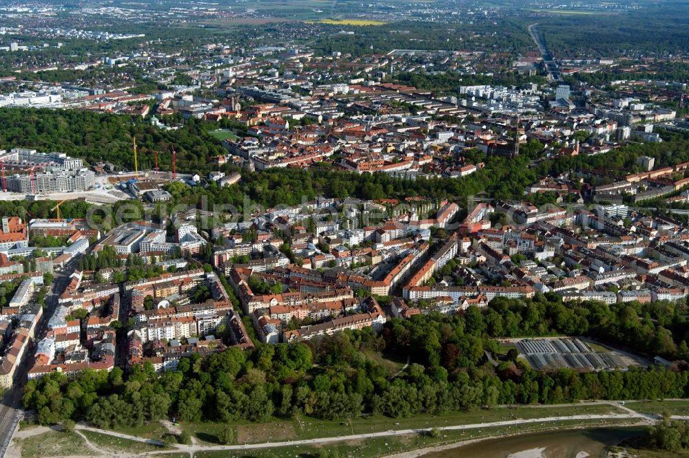 Aerial photograph München - Partial city view with a view of the Glockenbachviertel in the urban area in the district Ludwigsvorstadt-Isarvorstadt in Munich in the state Bavaria, Germany