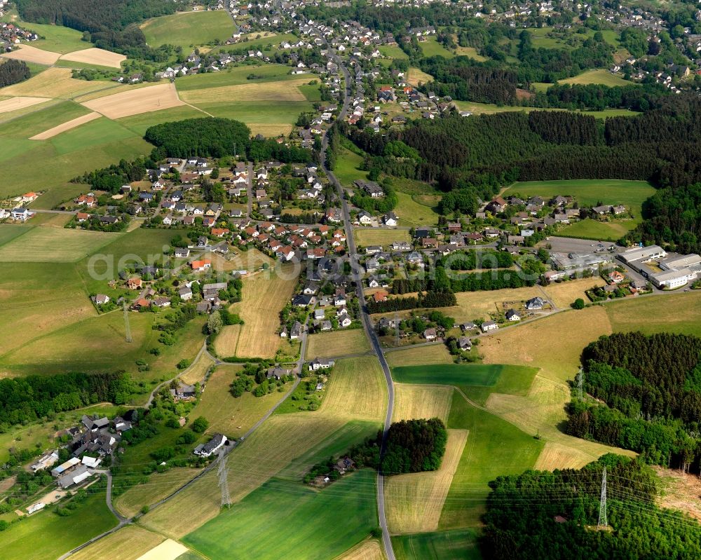 Aerial photograph Wissen - View of the Ende part of Wissen in the state of Rhineland-Palatinate. The town of Wissen consists of several parts and districts and is capital of the municipiality of the same name. The town is an official spa town. Ende is a part in the centre of Wissen