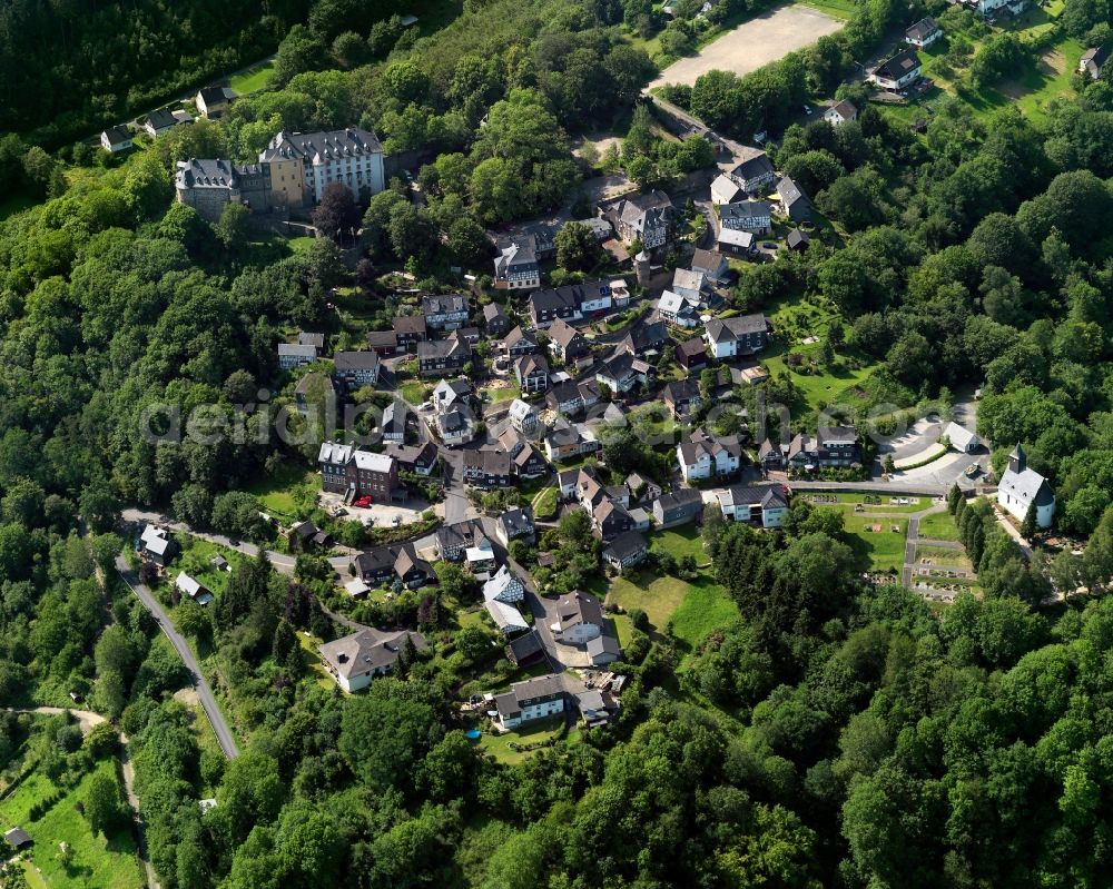 Aerial photograph Kirchen (Sieg) - City view of Freusburg in Rhineland-Palatinate. Freusburg is a part of Kirchen Sieg). The town is a recognized health resort in the southwestern part of Siegerlands