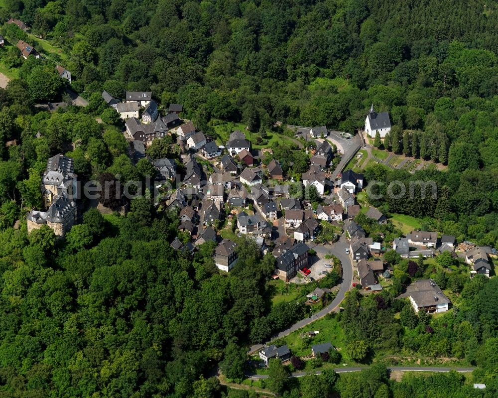 Kirchen (Sieg) from the bird's eye view: City view of Freusburg in Rhineland-Palatinate. Freusburg is a part of Kirchen Sieg). The town is a recognized health resort in the southwestern part of Siegerlands