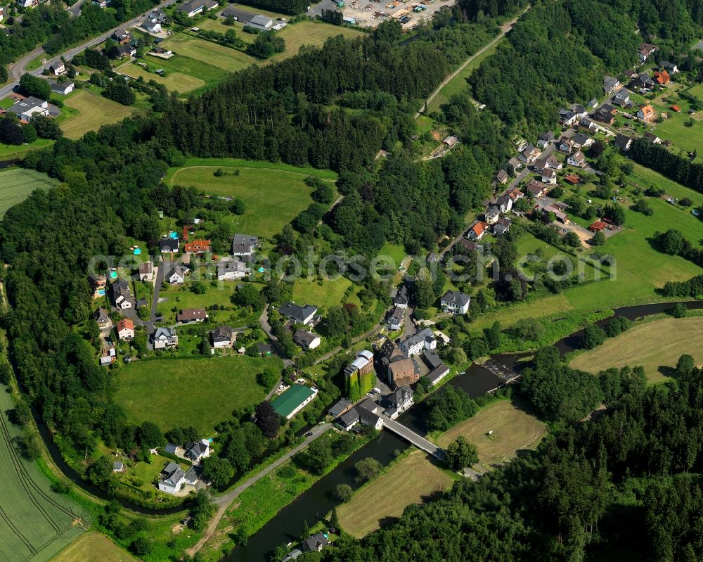 Aerial image Kirchen (Sieg) - City view of the borough Freusburgermuehle in Freusburg in Rhineland-Palatinate. Freusburg is a part of Kirchen Sieg). The town is a recognized health resort in the southwestern part of Siegerlands