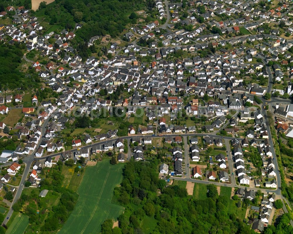 Neuwied from the bird's eye view: View of the Gladbach part of the town of Neuwied in the state of Rhineland-Palatinate. The town is located in the county district of Mayen-Koblenz on the right riverbank of the river Rhine. The town is an official tourist resort and is an important historic industrial site. Gladbach is located in its North, in the Nature Park Rhine-Westerwald Forest