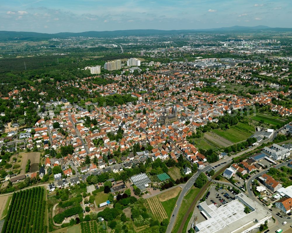 Mainz from the bird's eye view: View of the Gonsenheim district of Mainz in the state of Rhineland-Palatinate. The second-largest district of Mainz is located in the Northwest of the city and is surrounded by the federal motorways A60 and A643. On its western edge, there are wooded areas. The district includes several sports facilities and residential estates