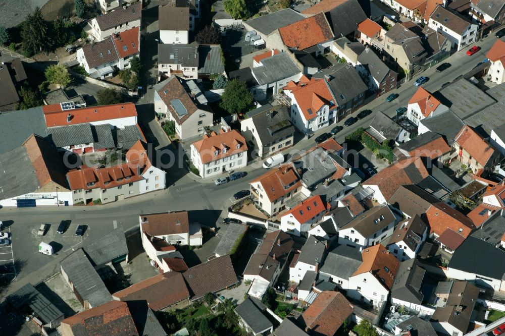 Mainz from the bird's eye view: View of the Hechtsheim district of Mainz in the state of Rhineland-Palatinate. Hechtsheim is located in the Southwest of the city and is the largest district of Mainz. It is still characterised by agriculture and a village like structure in its centre