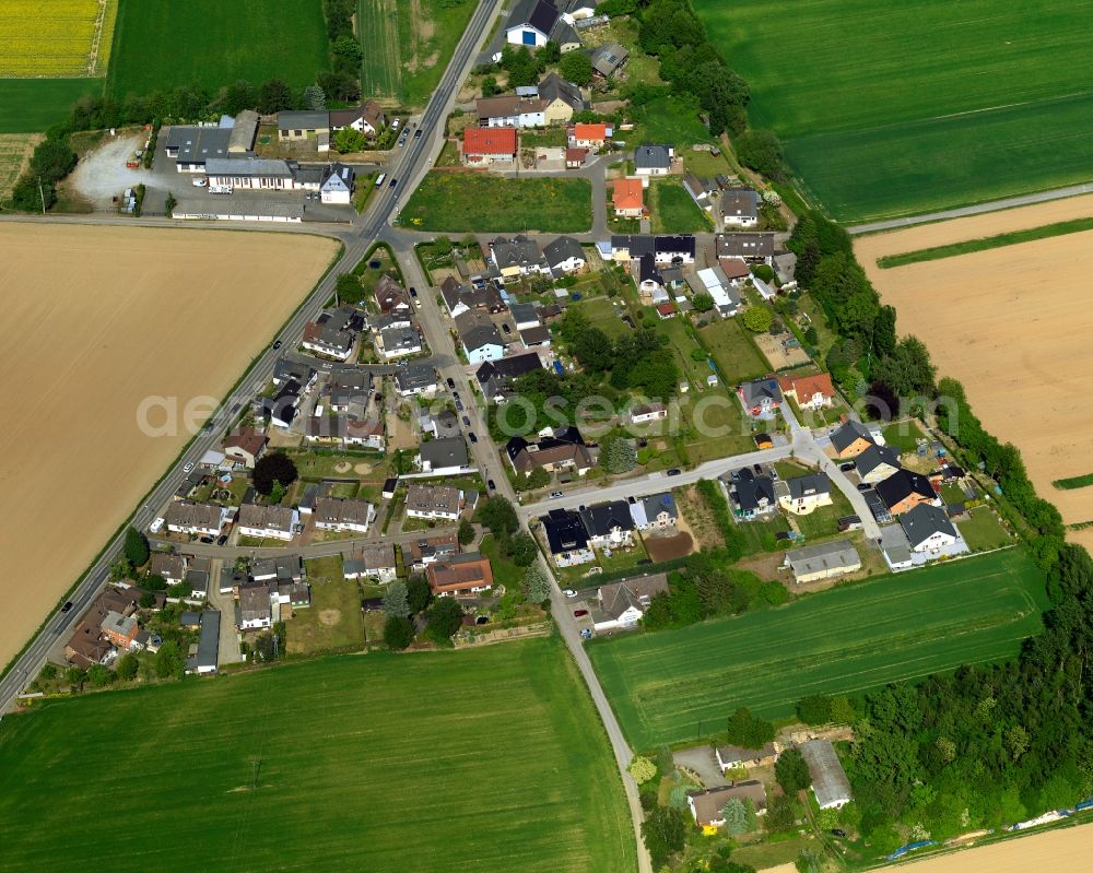 Neuwied from the bird's eye view: View of the Heimbach-Weis part of the town of Neuwied in the state of Rhineland-Palatinate. The town is located in the county district of Mayen-Koblenz on the right riverbank of the river Rhine. The town is an official tourist resort and is an important historic industrial site. Heimbach-Weis is located in its North